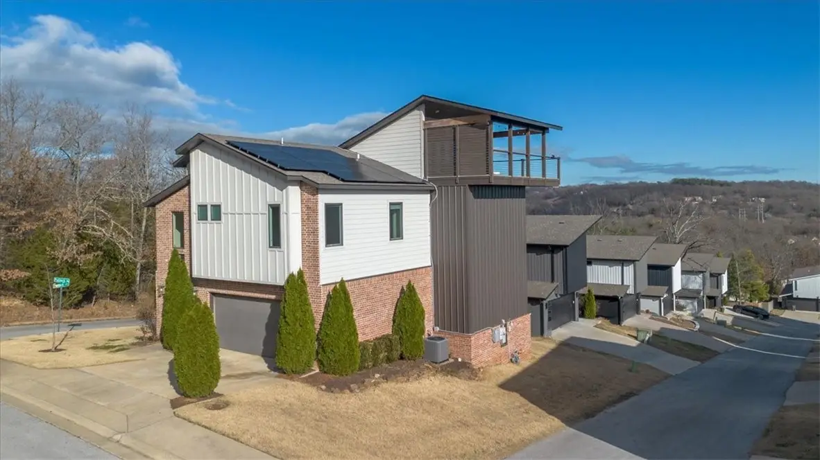 28 S Paddock Loop, Fayetteville, AR 72701 - Image #1