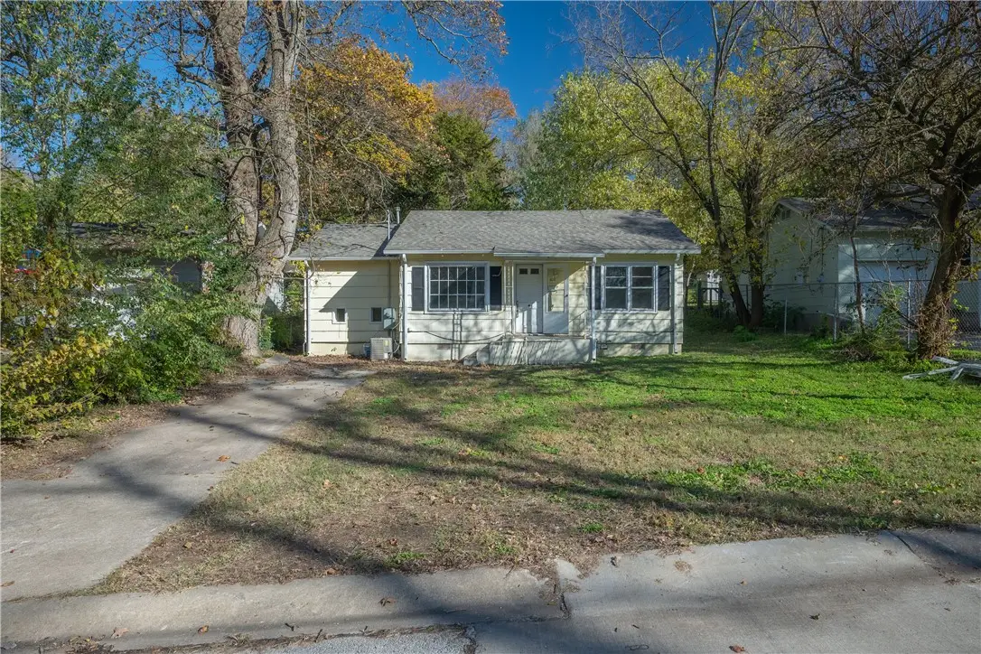 421 S Lincoln Street, Neosho, MO 64850 - Image #1