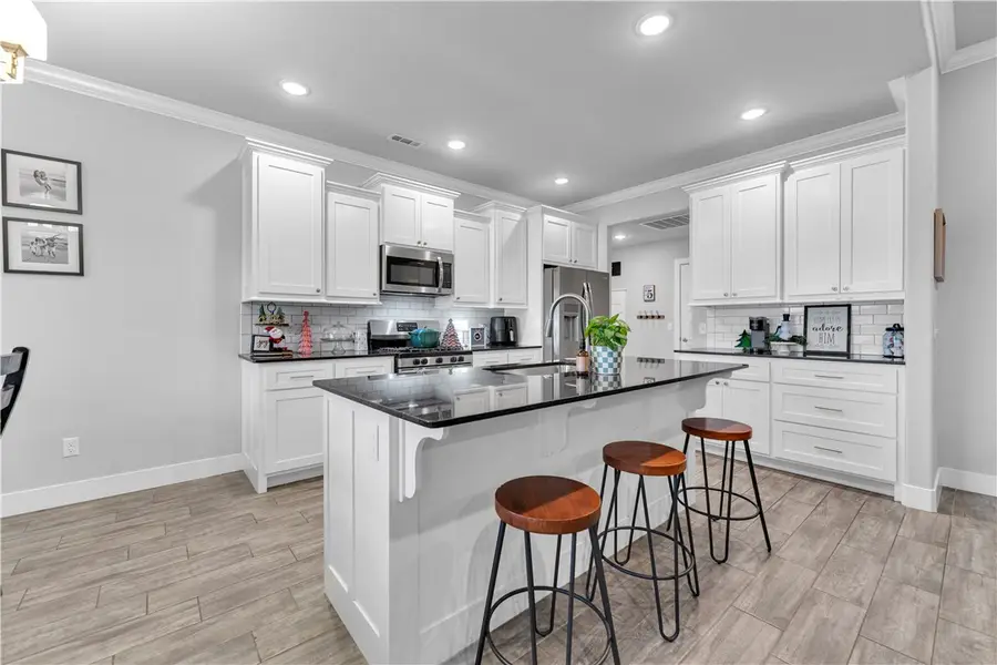 410 Brooke Street, Tontitown, AR 72762 - Image #2