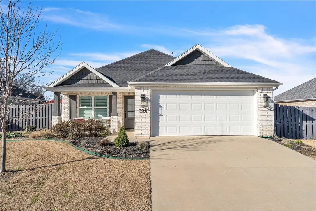 221 S Nightfall Avenue, Farmington, AR 72730 - Image #1