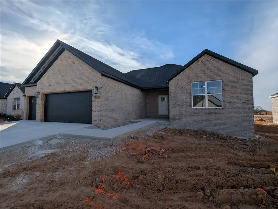 4910 Farmhouse Street, Springdale, AR 72762 - Image #2