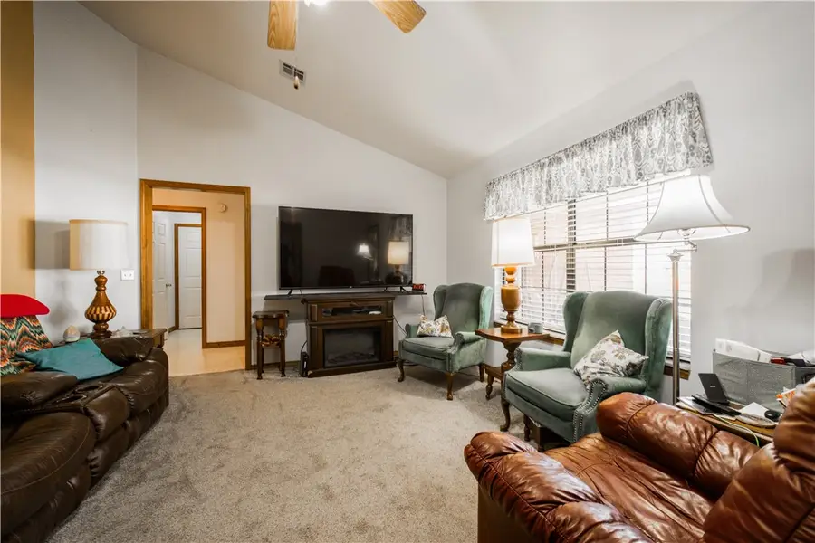 2304 Twin Springs Street, Siloam Springs, AR 72761 - Image #2