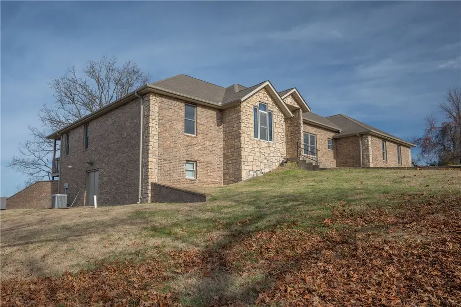 1026 Sherry Drive, Neosho, MO 64850 - Image #3