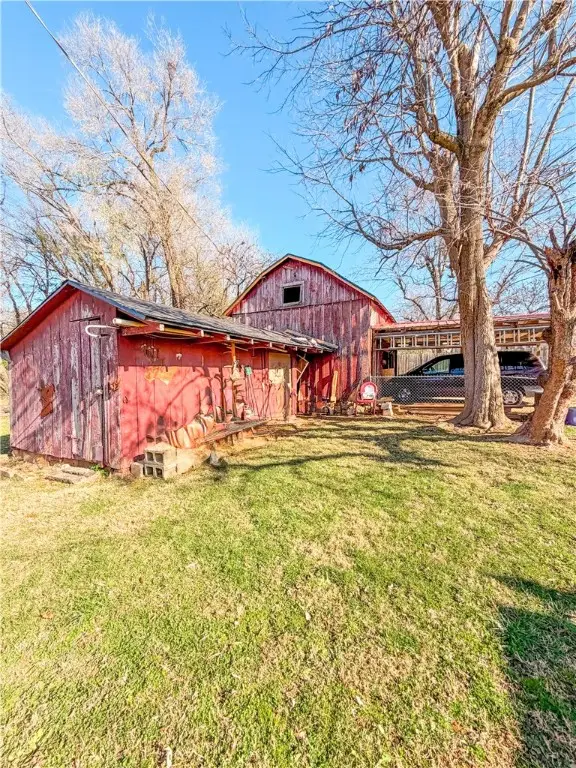 302 College Avenue, Berryville, AR 72616 - Image #3