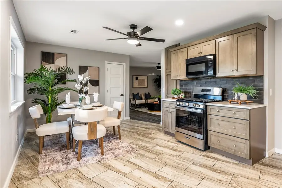 1321 Rolling Oaks Drive, Rogers, AR 72756 - Image #3