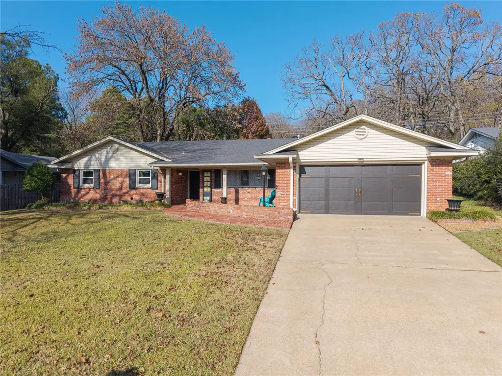 2807 Dallas Drive, Fort Smith, AR 72901 - Image #1