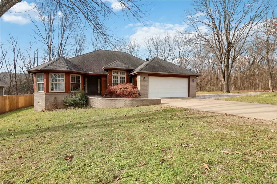 42 Overton Drive, Bella Vista, AR 72714 - Image #2