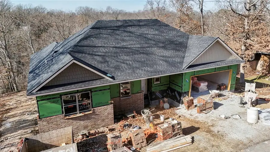 25 Egton Drive, Bella Vista, AR 72714 - Image #2