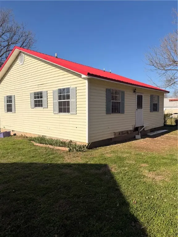 305 Shaver Street, Berryville, AR 72616 - Image #2