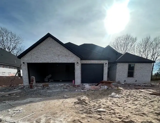 808 W Kelley Ann Street, Siloam Springs, AR 72761 - Image #1