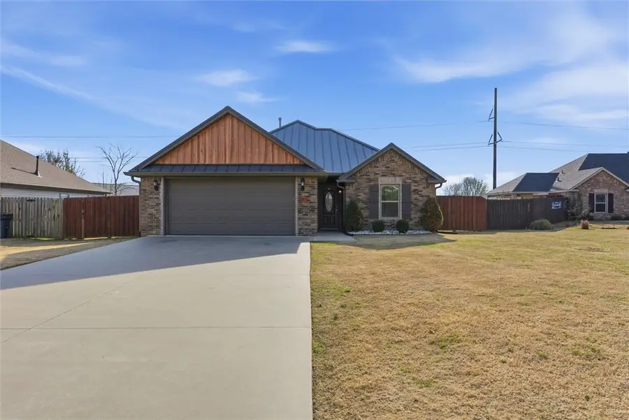 355 Lucian Lane, Springdale, AR 72764 - Image #2