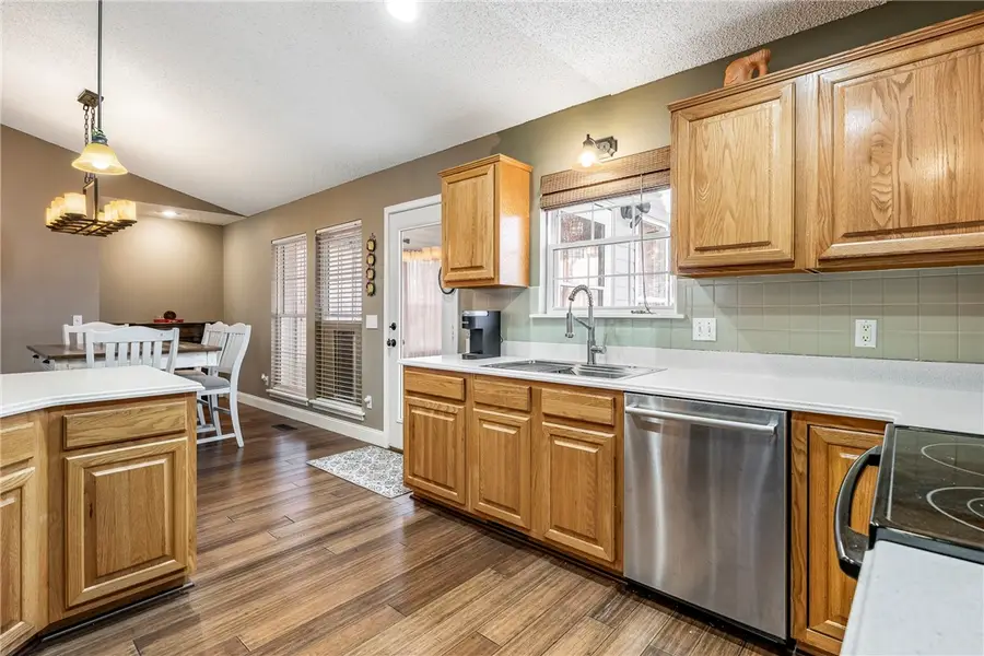 99 Argyll Drive, Bella Vista, AR 72715 - Image #2