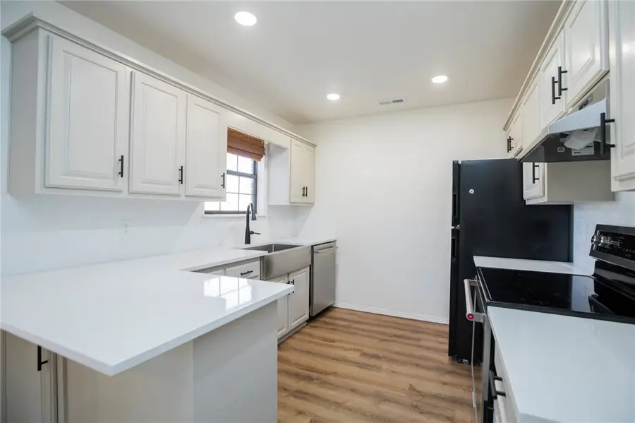 2961 N John Wayne Drive, Fayetteville, AR 72703 - Image #2