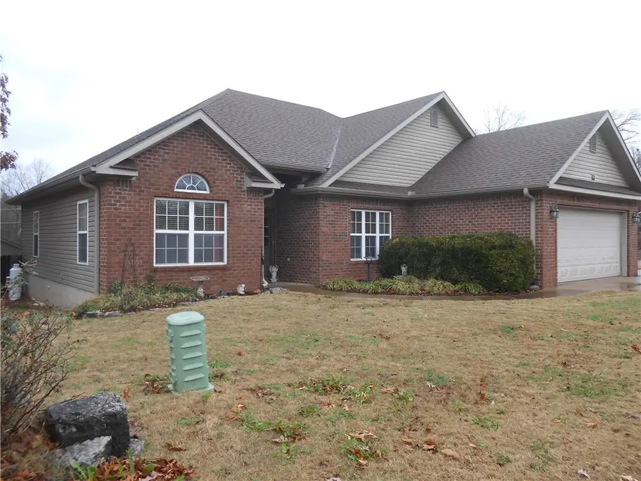 12 Cranfield Drive, Bella Vista, AR 72714 - Image #2