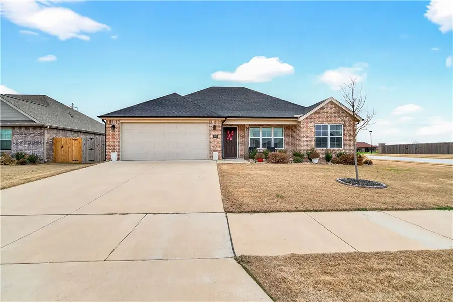 603 Woodplains Avenue, Tontitown, AR 72762 - Image #2