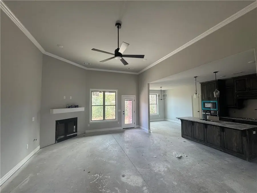 2105 N Dagan Street, Siloam Springs, AR 72761 - Image #3