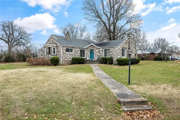 1201 Oak Ridge Drive, Neosho, MO 64850