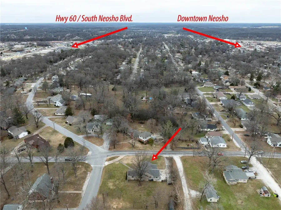 1201 Oak Ridge Drive, Neosho, MO 64850 - Image #2