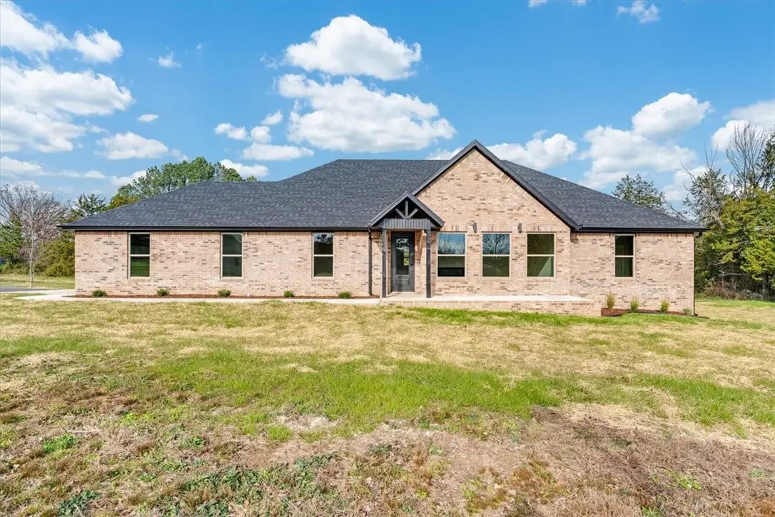 216 Oneal Lane, Elkins, AR 72727 - Image #1