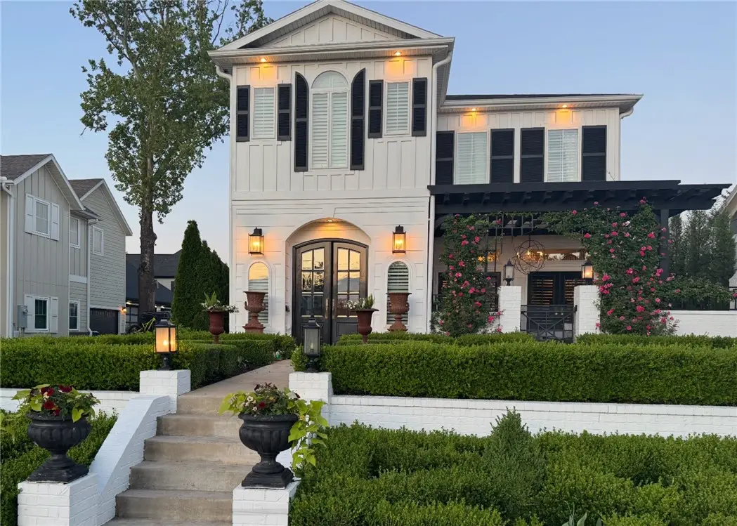 102 NE F Street, Bentonville, AR 72712 - Image #1