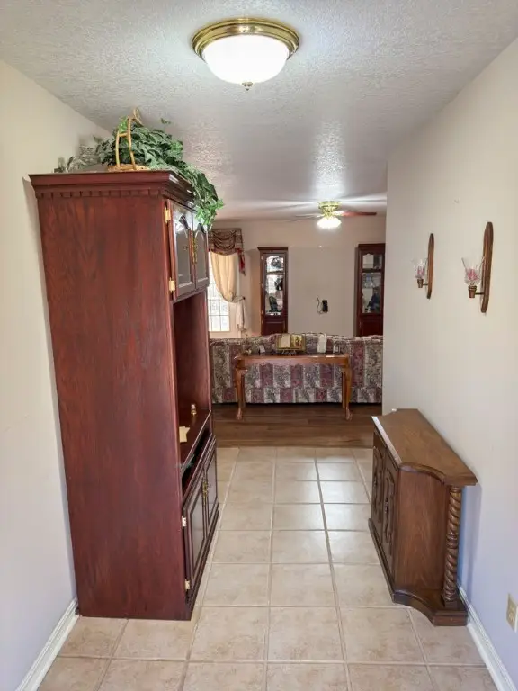 10238 Woodlyn Drive, Lincoln, AR 72744 - Image #2