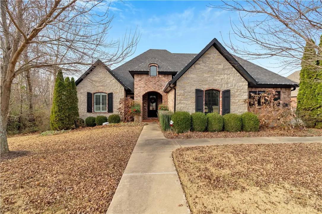 2944 E Pebblestone Drive, Fayetteville, AR 72701 - Image #1