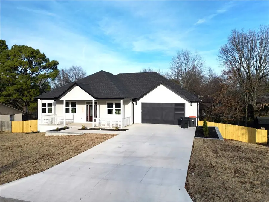 1405 Overo Circle, Springdale, AR 72762 - Image #2