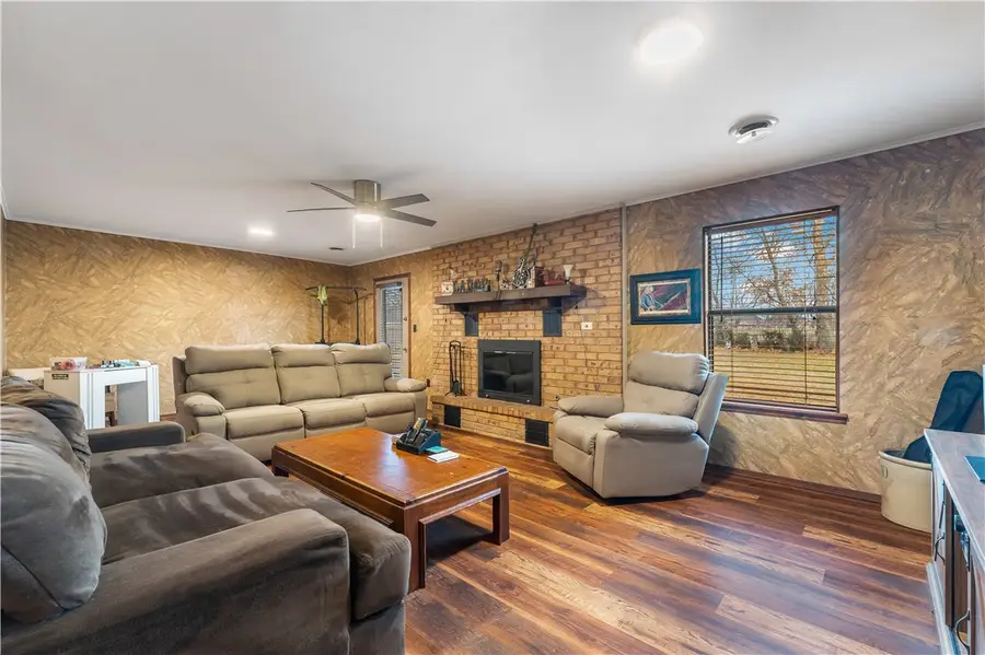 1105 Westridge Lane, Rogers, AR 72756 - Image #3