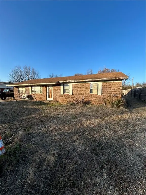 8810 Green Point Drive, Altus, AR 72821 - Image #1