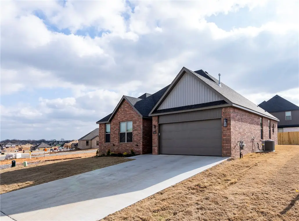 7101 Orange Avenue, Bentonville, AR 72714 - Image #1