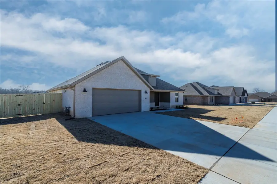 69 W Pitts Street, Farmington, AR 72730 - Image #2