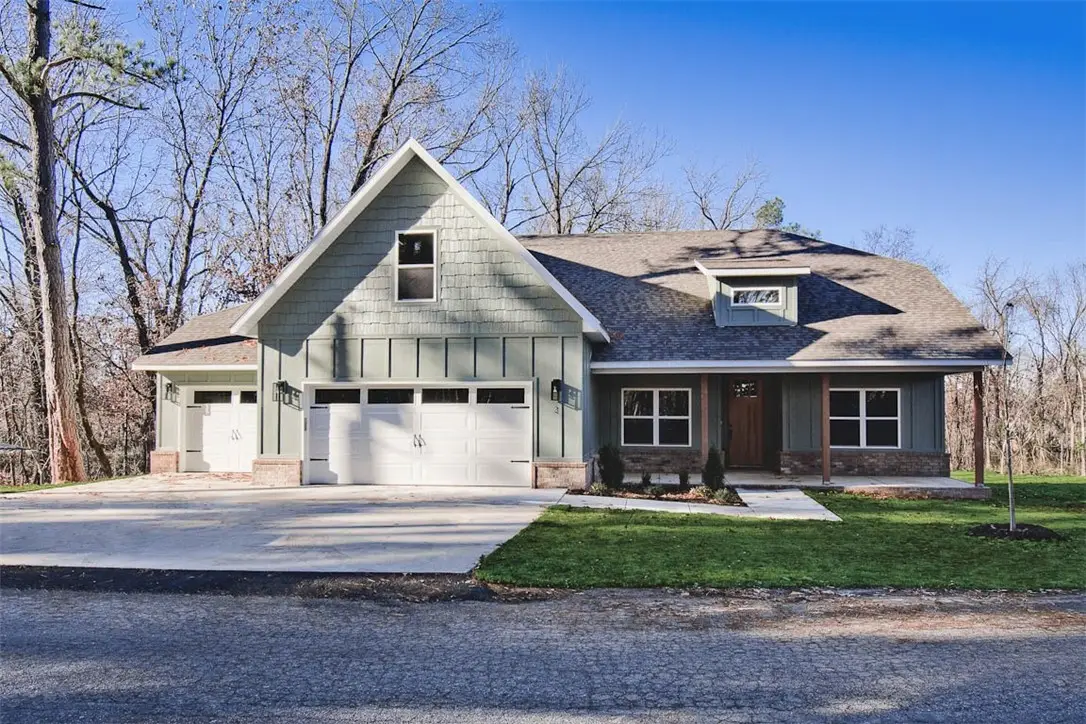 32 Luncarty Lane, Bella Vista, AR 72715 - Image #1