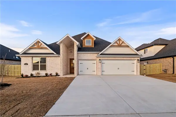 1330 Tiffany Street, Centerton, AR 72719