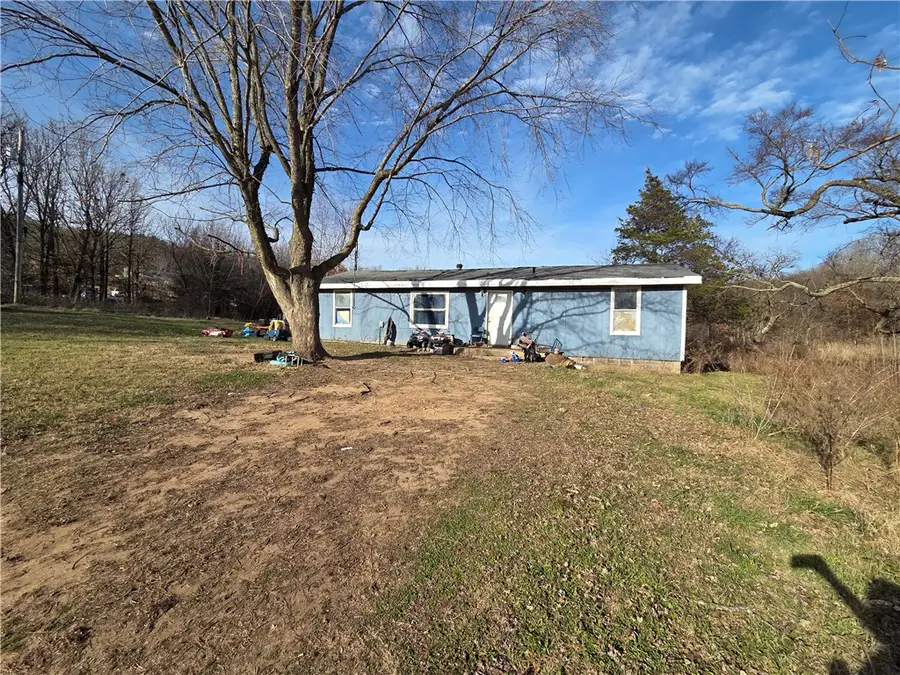 10537 Roundhill Road, Lincoln, AR 72744 - Image #2