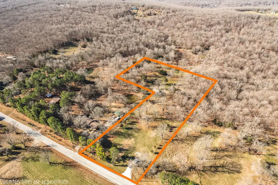 10271 N Smokey Bear Road, Fayetteville, AR 72701 - Image #2