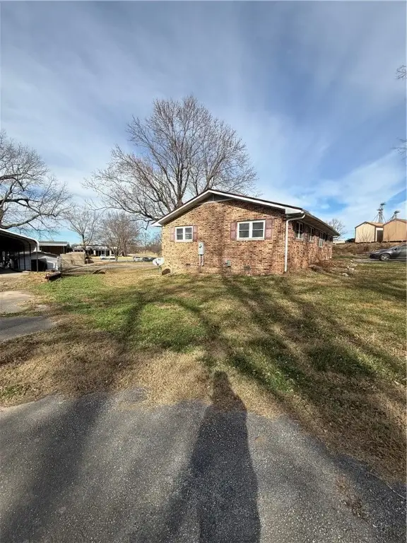 5602 Montgomery Drive, Harrison, AR 72601 - Image #3