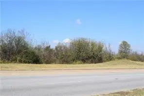 400 N Progress Avenue, Siloam Springs, AR 72761 - #3