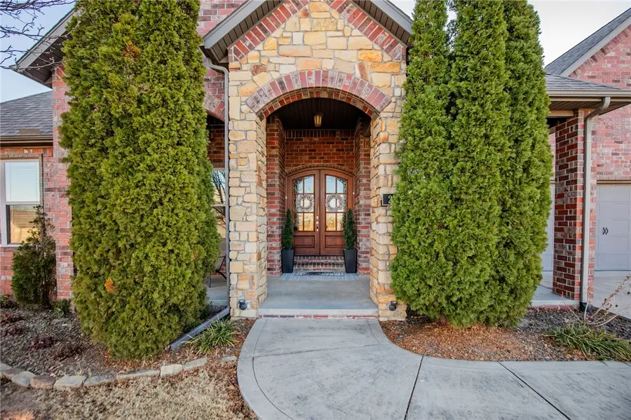 208 Cascade Circle, Cave Springs, AR 72718 - Image #3