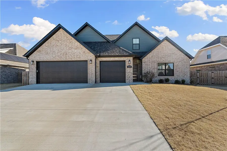 1218 Camerino Street, Tontitown, AR 72762 - Image #3