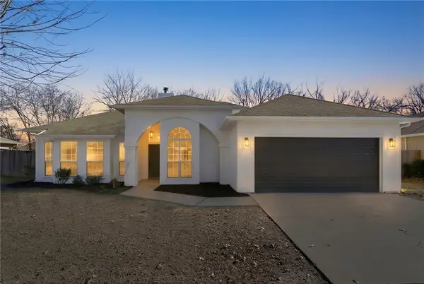 3050 N Pyrite Drive, Fayetteville, AR 72704