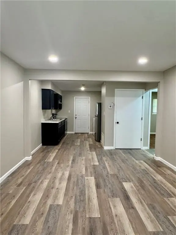 704 S Oak Hill Street #A & B, Siloam Springs, AR 72761 - Image #2