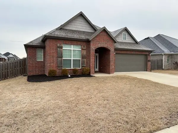 2009 Chandler Avenue, Rogers, AR 72758