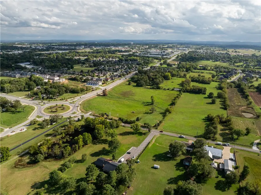 Gene George Boulevard, Elm Springs, AR 72762 - Image #3