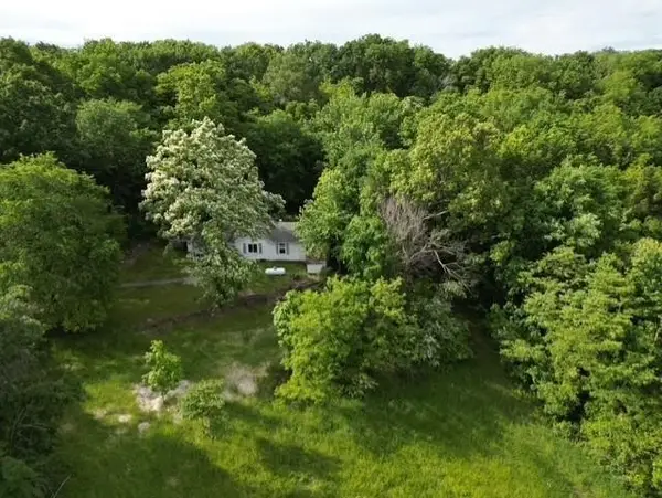 11561 Old Apple Hill Road, Prairie Grove, AR 72753