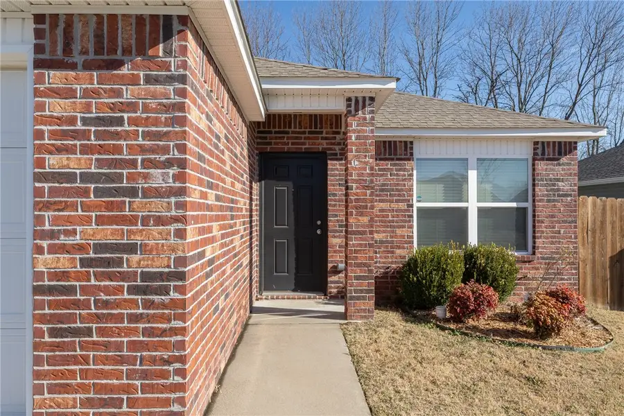 1044 S Kingfisher Lane, Fayetteville, AR 72701 - Image #2