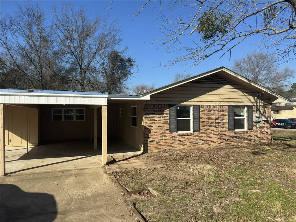 200 S Muskogee, Russellville, AR 72801 - Image #1