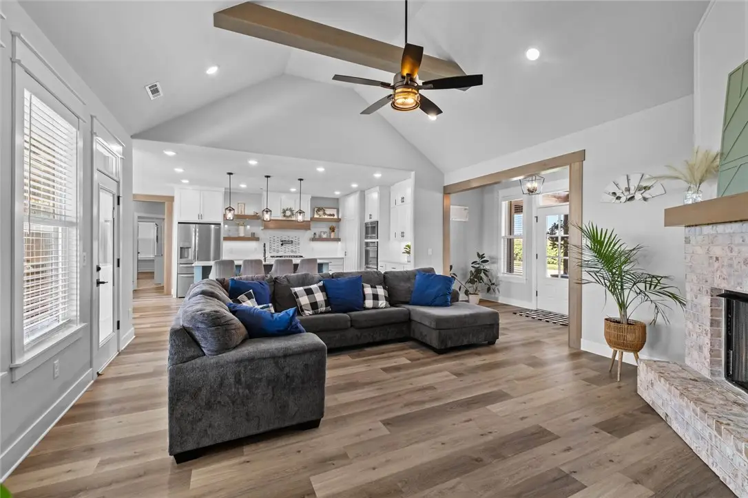 1257 Malone Road, Gentry, AR 72734 - Image #1