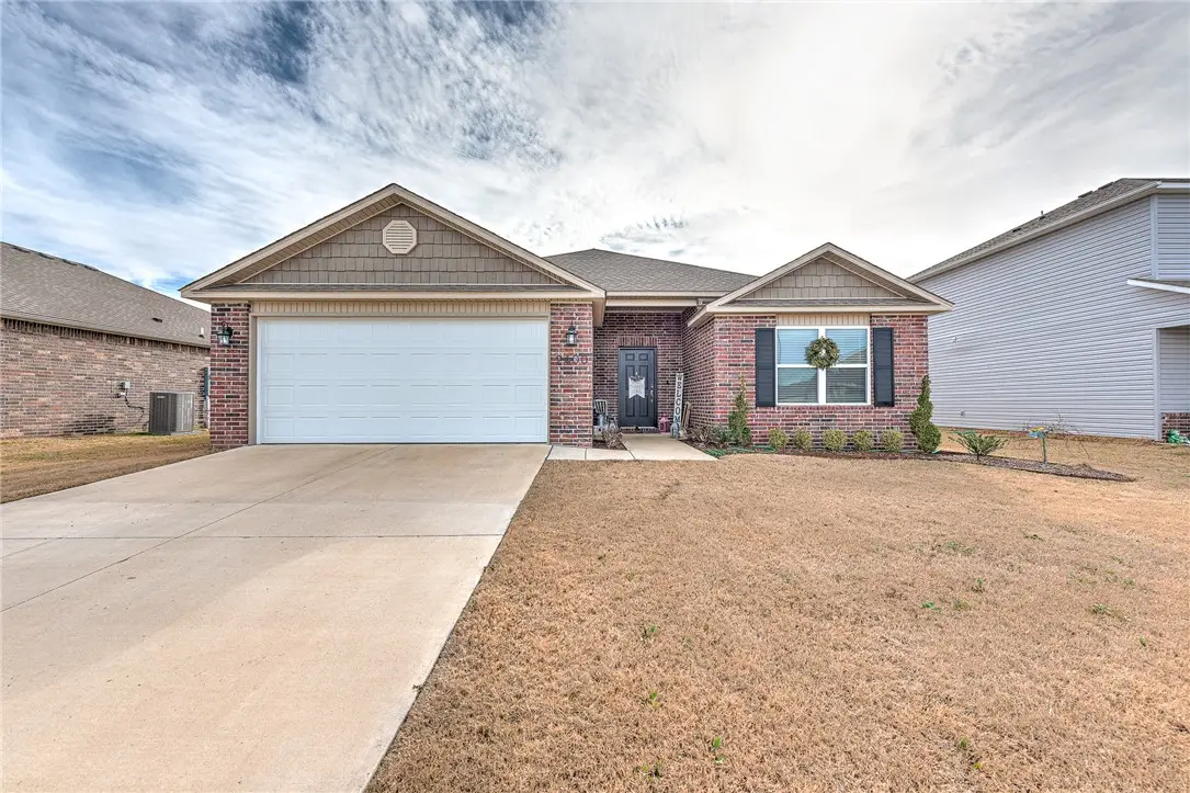 2400 Fennec Street, Siloam Springs, AR 72761 - Image #1