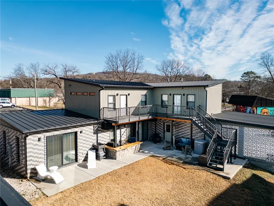 711 S Washington Avenue, Fayetteville, AR 72701 - Image #2