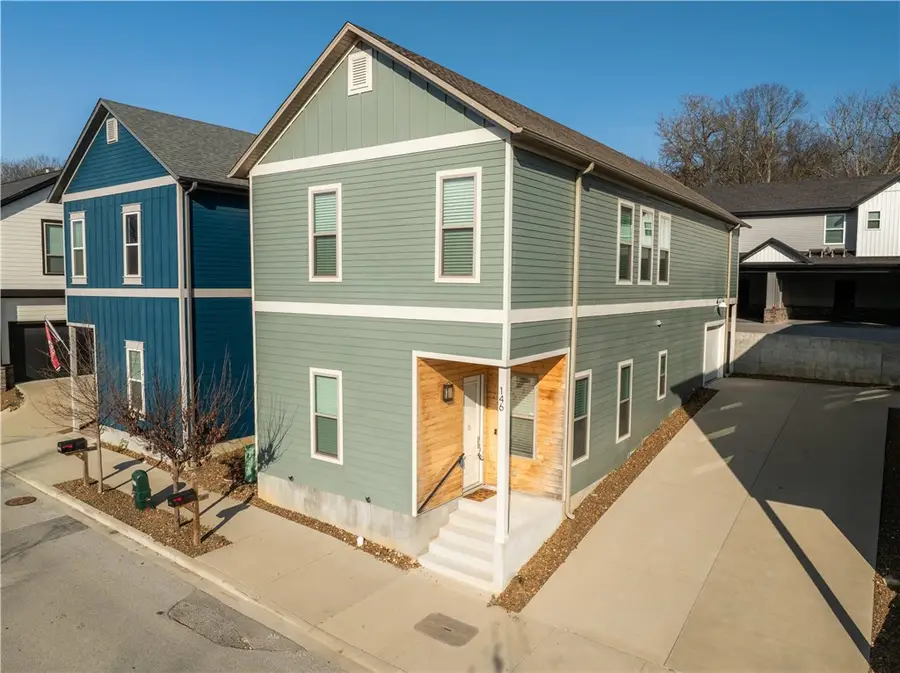 146 E South Street, Fayetteville, AR 72701 - #3